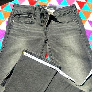 NWT American Eagle Dark Gray skinny kick jeans size 4 regular